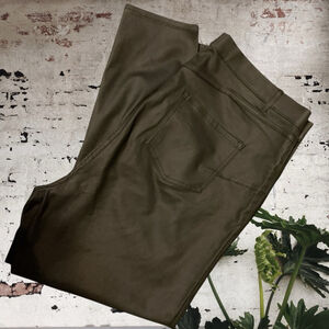 New Look Plus kind curves matte black Faux Leather 5 pocket style pants US 24